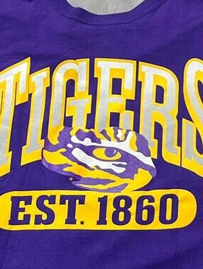 LSU Tigers Preowned Small T-shirt